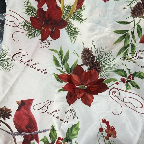 Kohls shower curtains with matching shower hooks in a holiday pattern - Picture 6 of 9